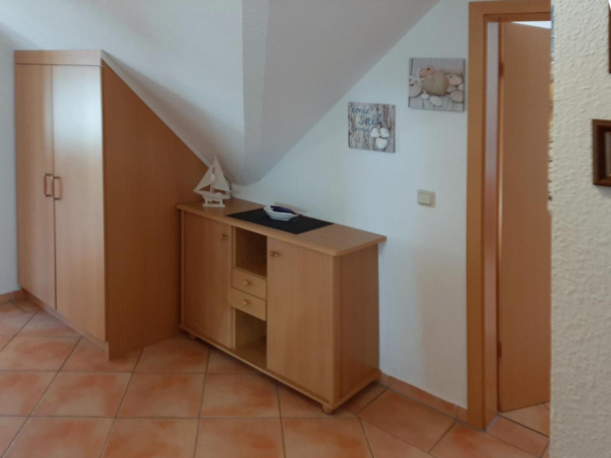 Traumblick Und Komfort - Lichtdurchflutete 85 Qm Wohnung Nahe Suedstrand Goehren Inklusive Schwimmbad Und Sauna Im Ahoi Sellin Eksteriør billede