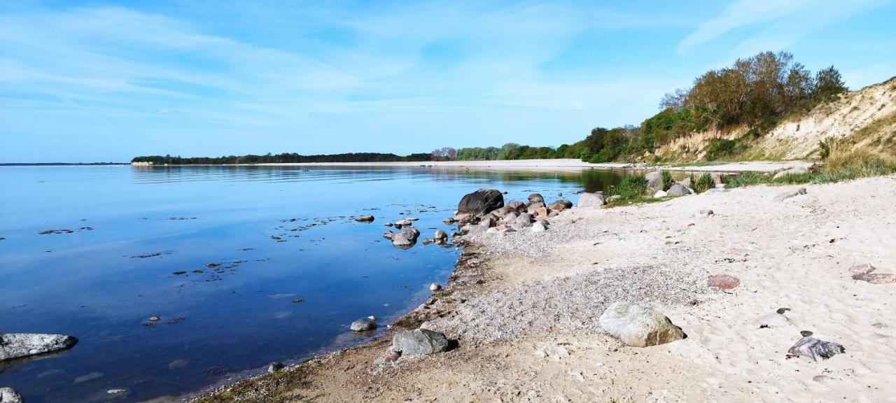 Traumblick Und Komfort - Lichtdurchflutete 85 Qm Wohnung Nahe Suedstrand Goehren Inklusive Schwimmbad Und Sauna Im Ahoi Sellin Eksteriør billede