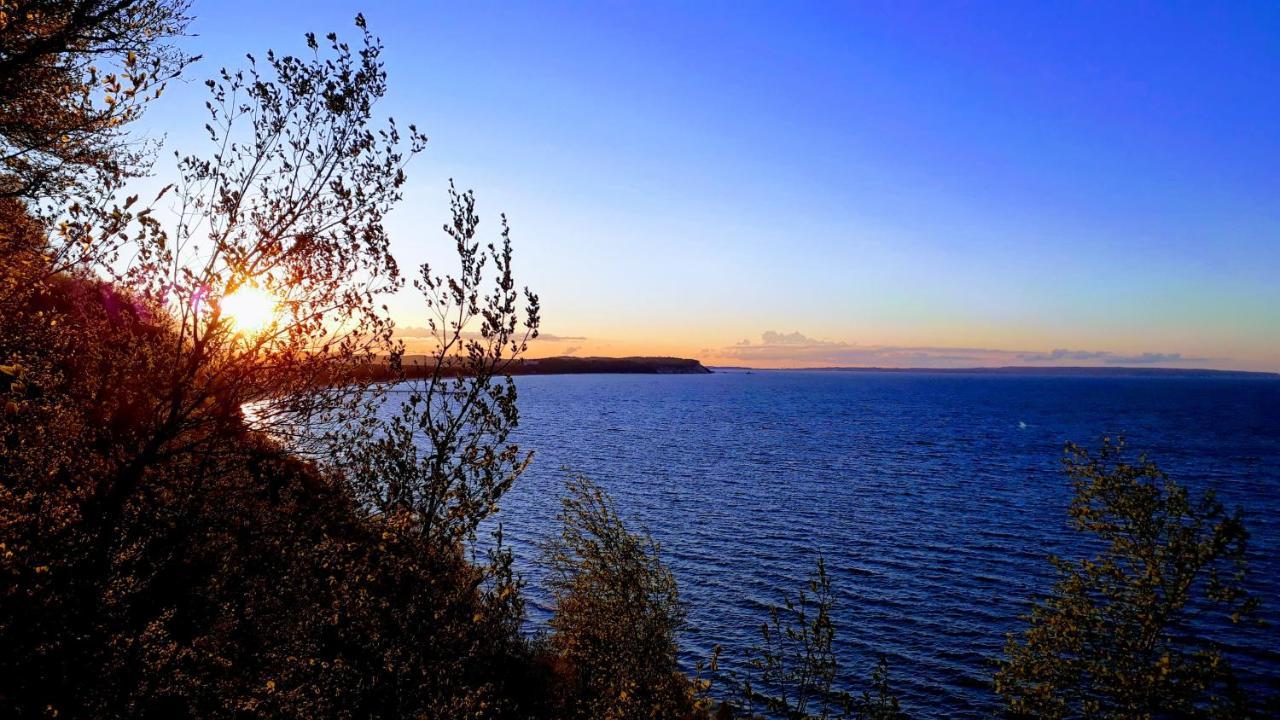 Traumblick Und Komfort - Lichtdurchflutete 85 Qm Wohnung Nahe Suedstrand Goehren Inklusive Schwimmbad Und Sauna Im Ahoi Sellin Eksteriør billede